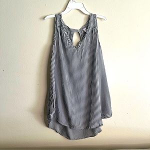 Old Navy Women's Striped Sleeveless V-Neck Keyhole | XL